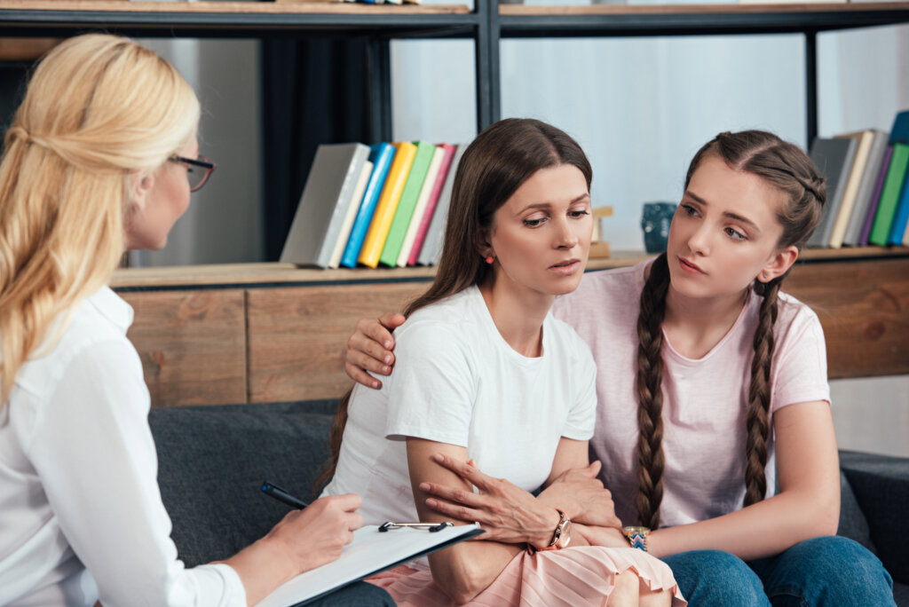 Adolescent Trauma Therapy | Crown Health Partners